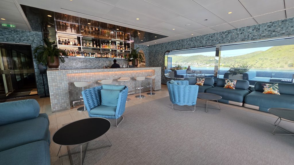Emerald Cruises Sky Bar on the Emerald Kaia