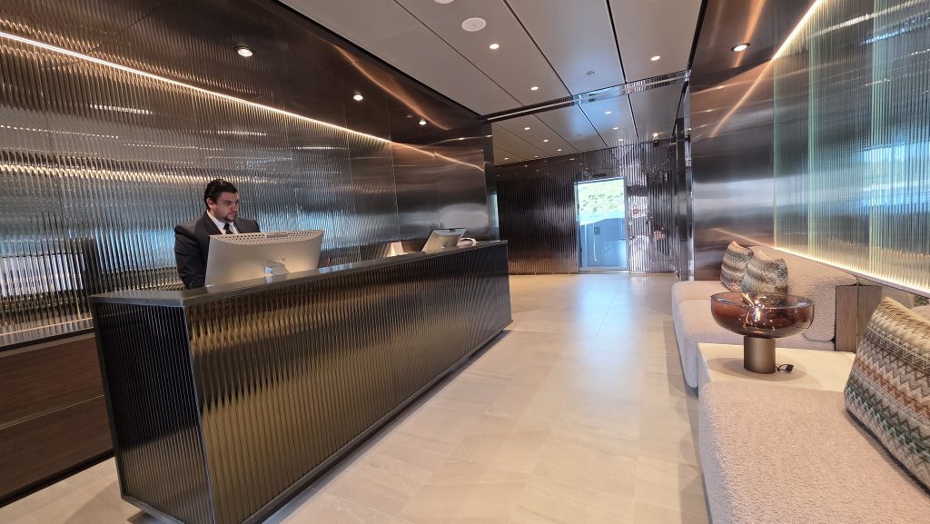 Emerald Kaia reception desk