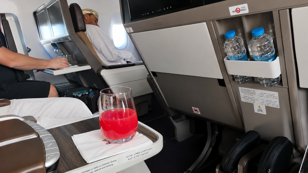 Welcome Drink on the Oman Air Business Class B737